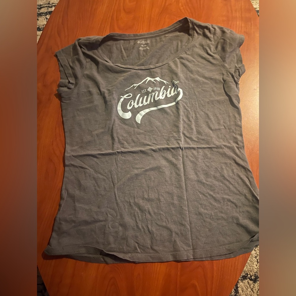 Columbia Women's Gray Short Sleeve Logo Tee